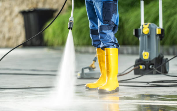 Best Roof Power Washing Services  in Moss Bluff, LA